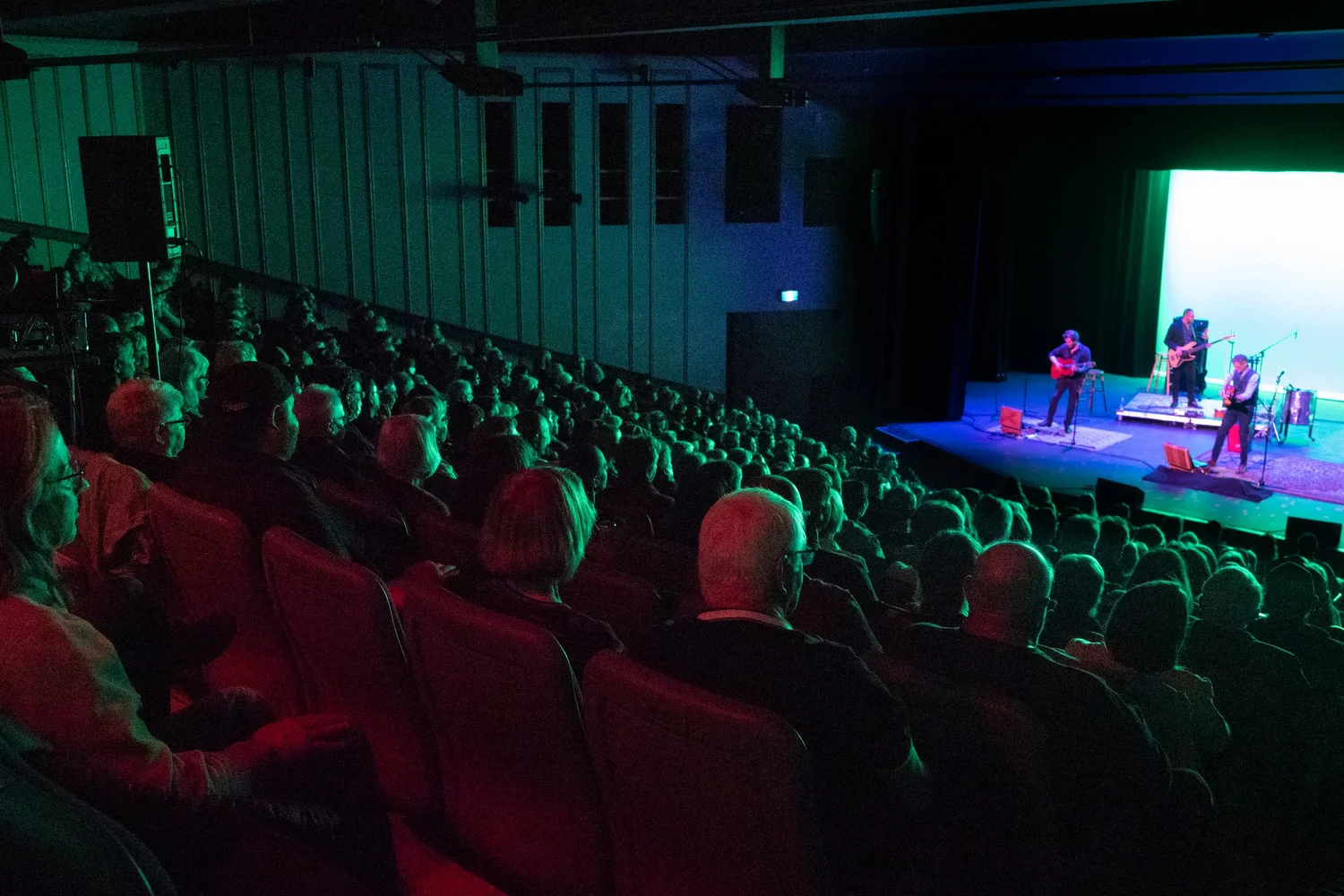 Jesse Cook Tempest II Tour &mdash; photograph by Brian Clarkson