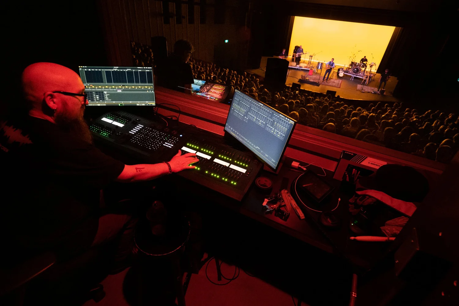 Jesse Cook Tempest II Tour &mdash; photograph by Brian Clarkson