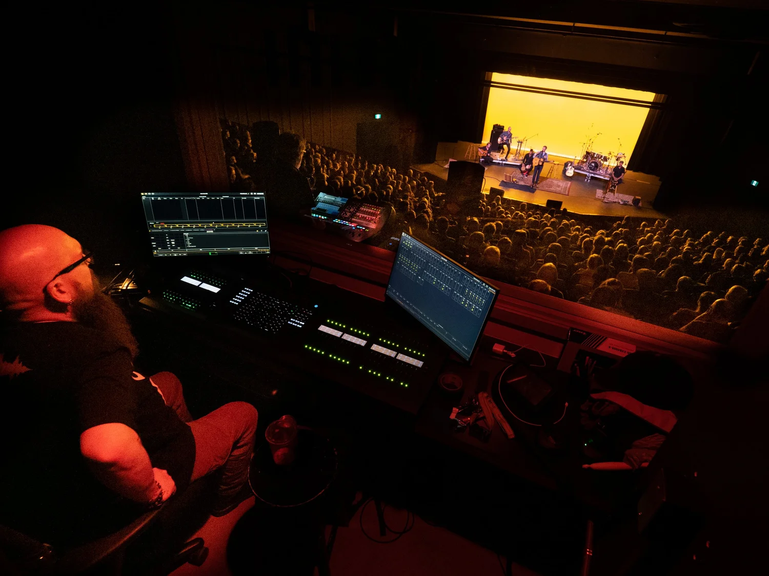 Jesse Cook Tempest II Tour &mdash; photograph by Brian Clarkson
